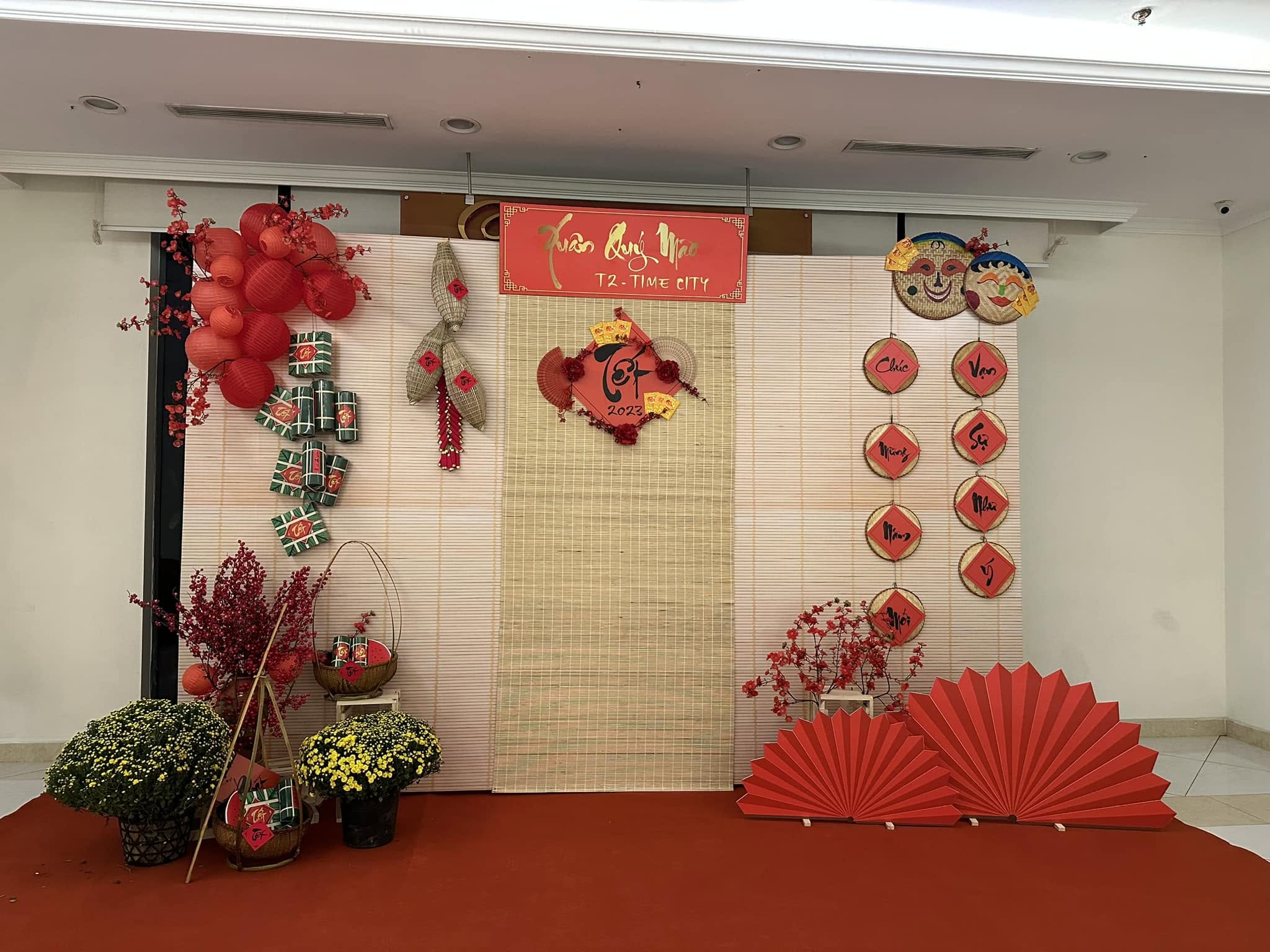 Trang Trí Tết Văn Phòng Ở Tây Hồ
