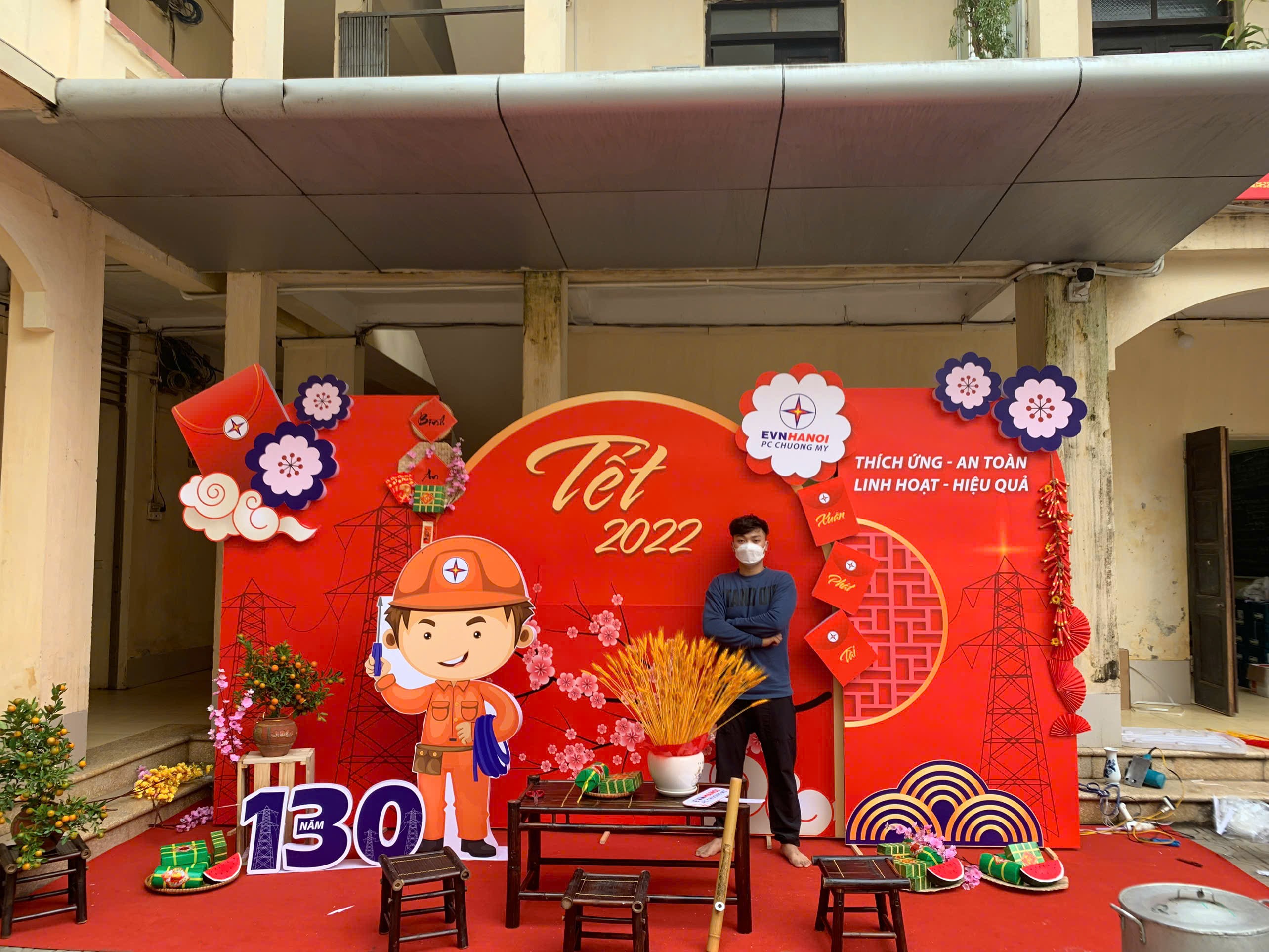 Trang Trí Tết Công Ty ở Ba Đình 2027 – Decor Văn Phòng Sang Trọng